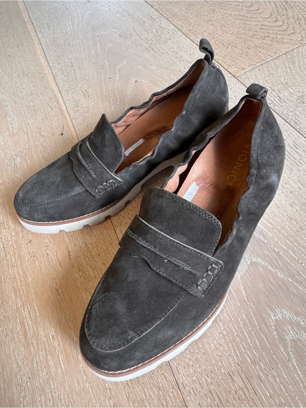 🍒 VIONIC Cynthia 2 Suede Penny Loafers - Dark Green size 8.5